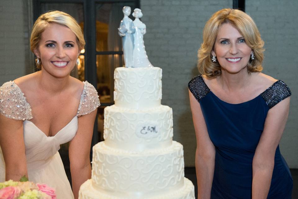 Erin and Terri with the cake