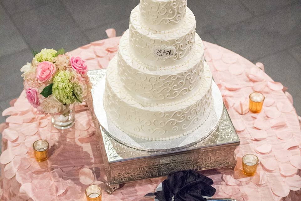 Erin and Terri with the cake