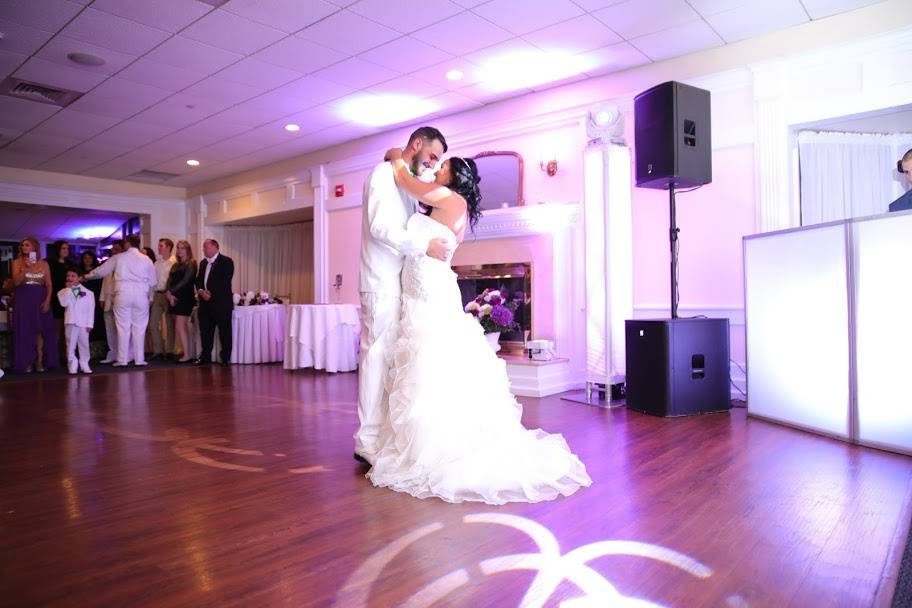 Dance floor lighting