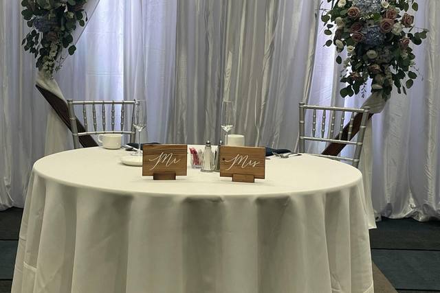 Sweetheart Table
