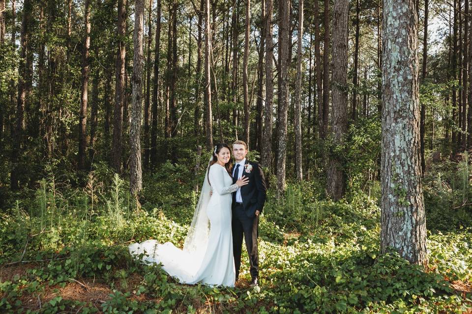 Bride + Groom Woodlands