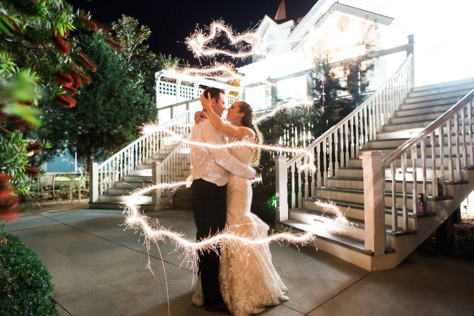 The tybee island wedding chapelphoto by apt b photography