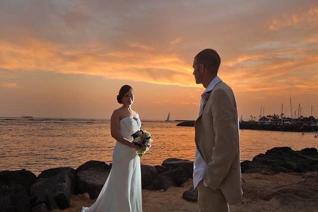 Hawaii Wedding Photographer - Marella Photography