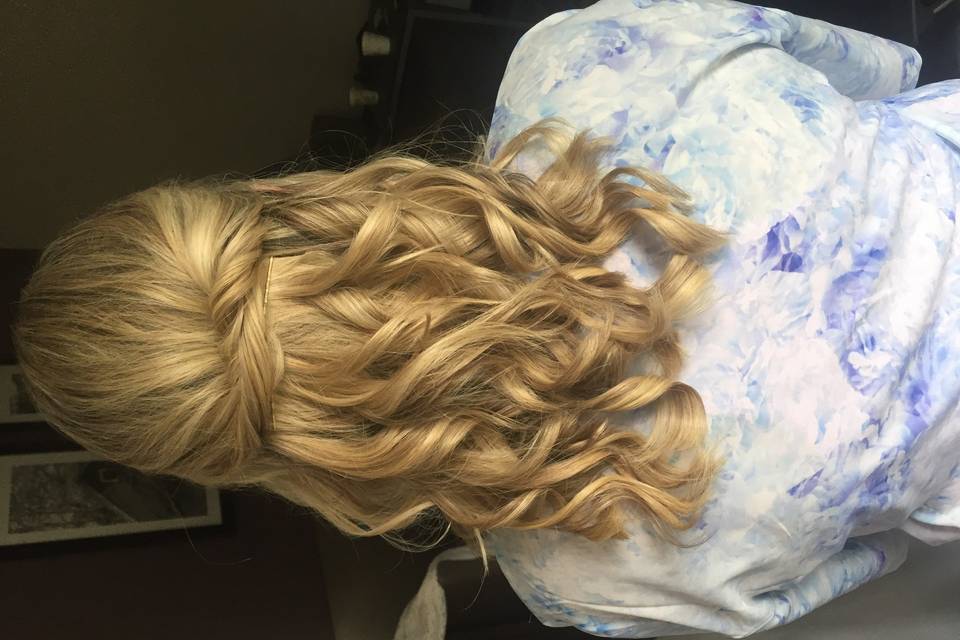 Do's & Dye by Julie