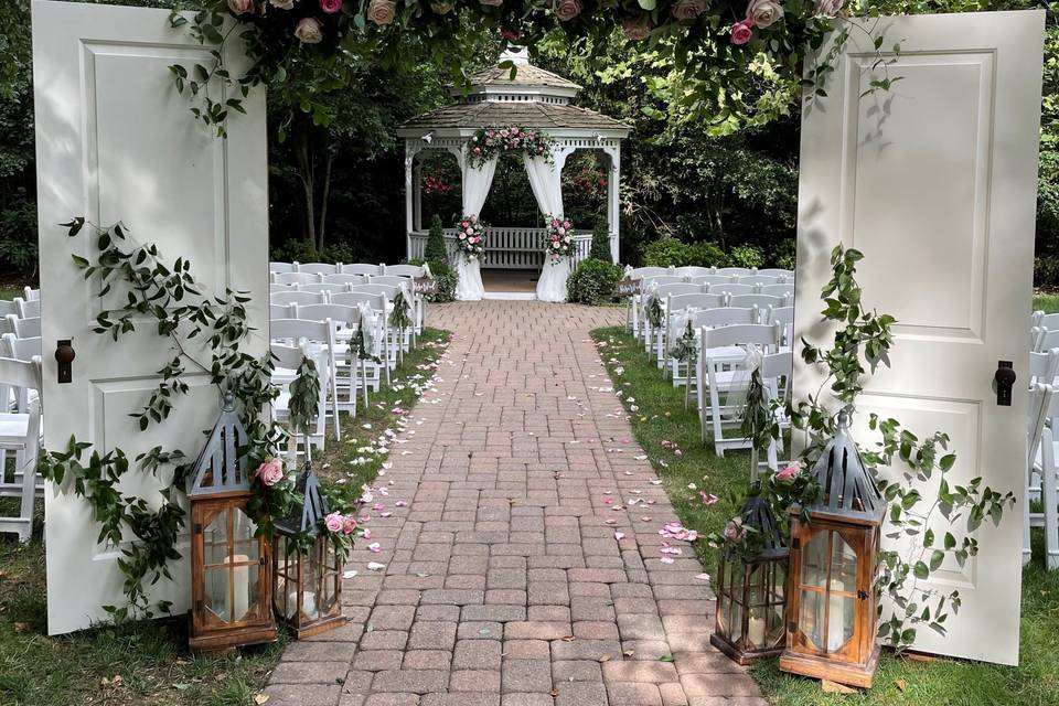 Gazebo with Entrance Doors