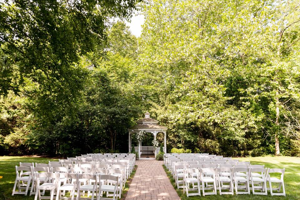 Grain House Gazebo Ceremony