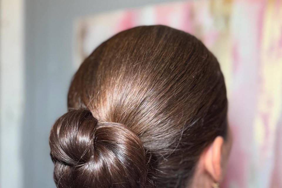 Slick bun