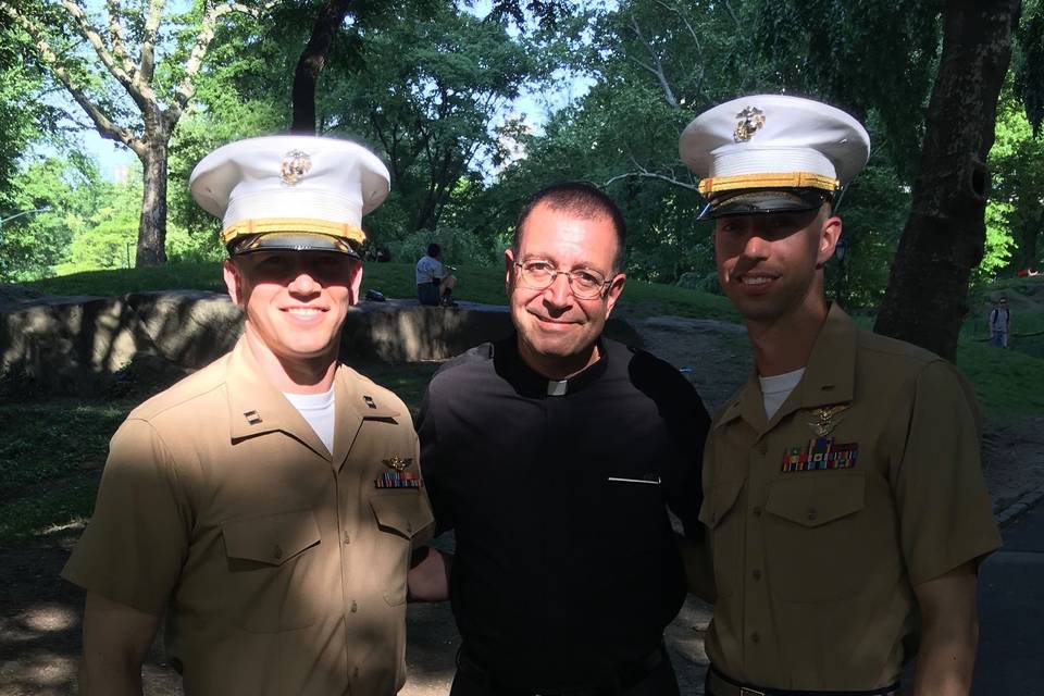Getting ready for a NYC wedding - Fleet Week in Central Park