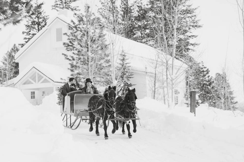 Arling Center Winter Wedding