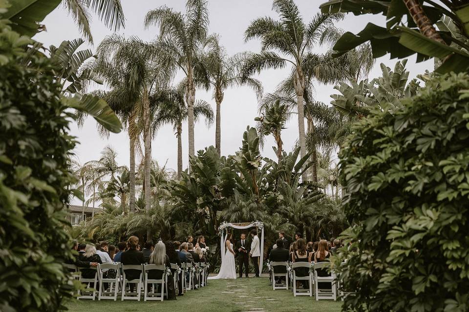 Tropical Courtyard Ceremony