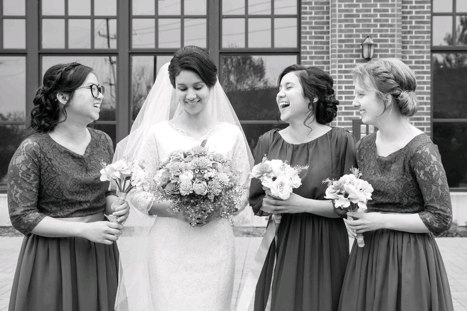 Bride & bridesmaids