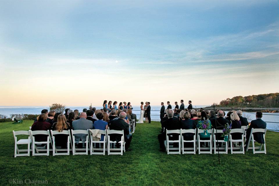 Your elegant oceanfront wedding by the sea