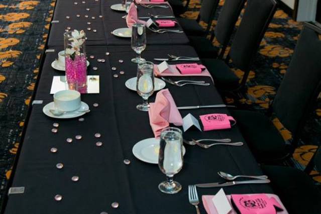 Pink & Black Head Table