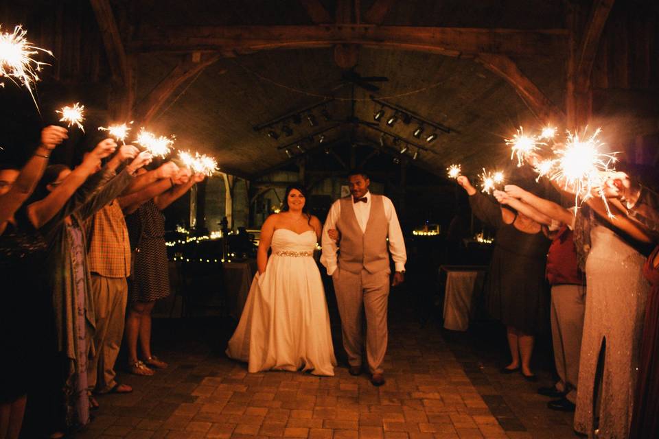 Apple Ridge Farm | Pavilion Jen Lilly Photography