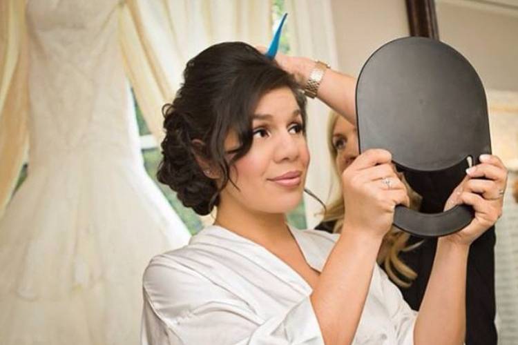 Tina Romo-Hairstylist