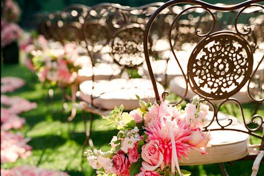 Flower aisle marker