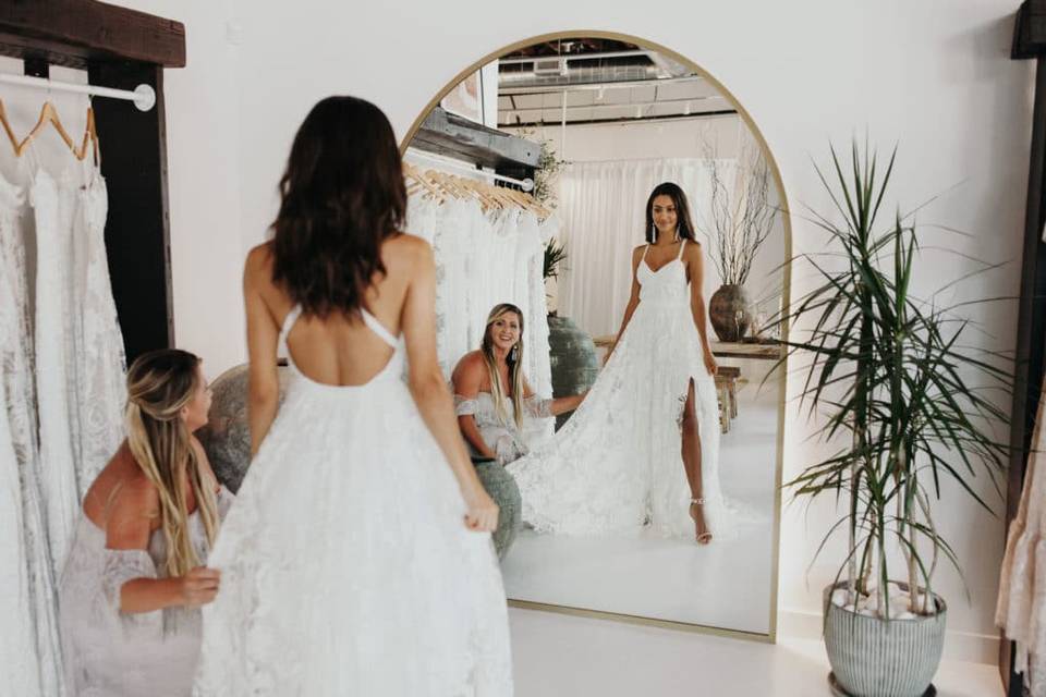 SEATTLE BRIDAL BOUTIQUE