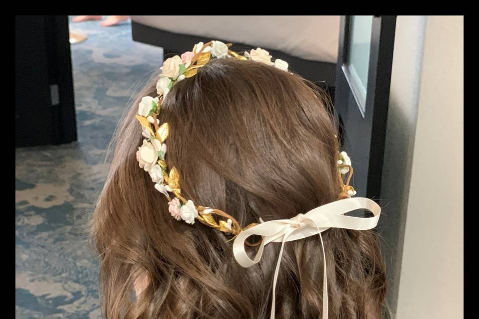 Flower girl Hairstyle
