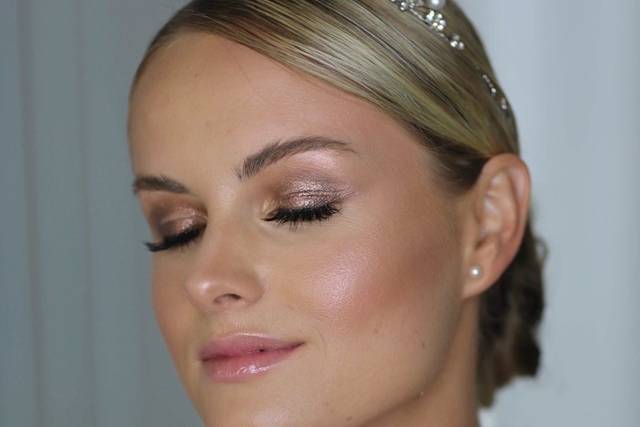 Natural makeup