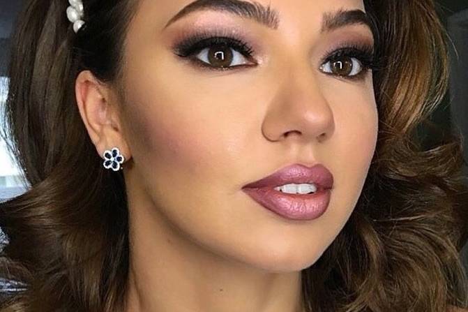 Full glam makeup