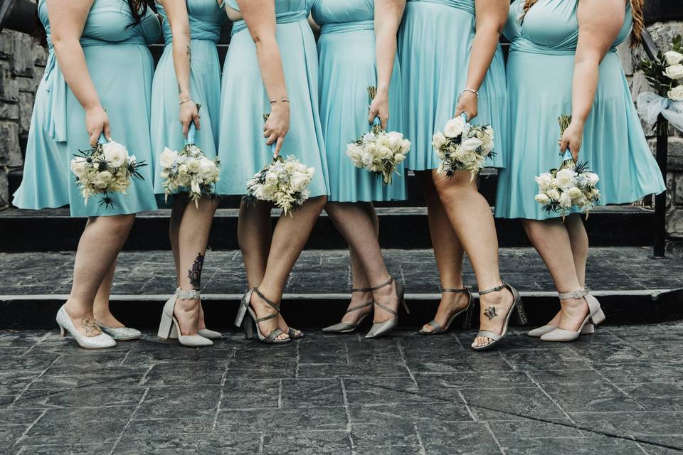Bridesmaids and bouqets