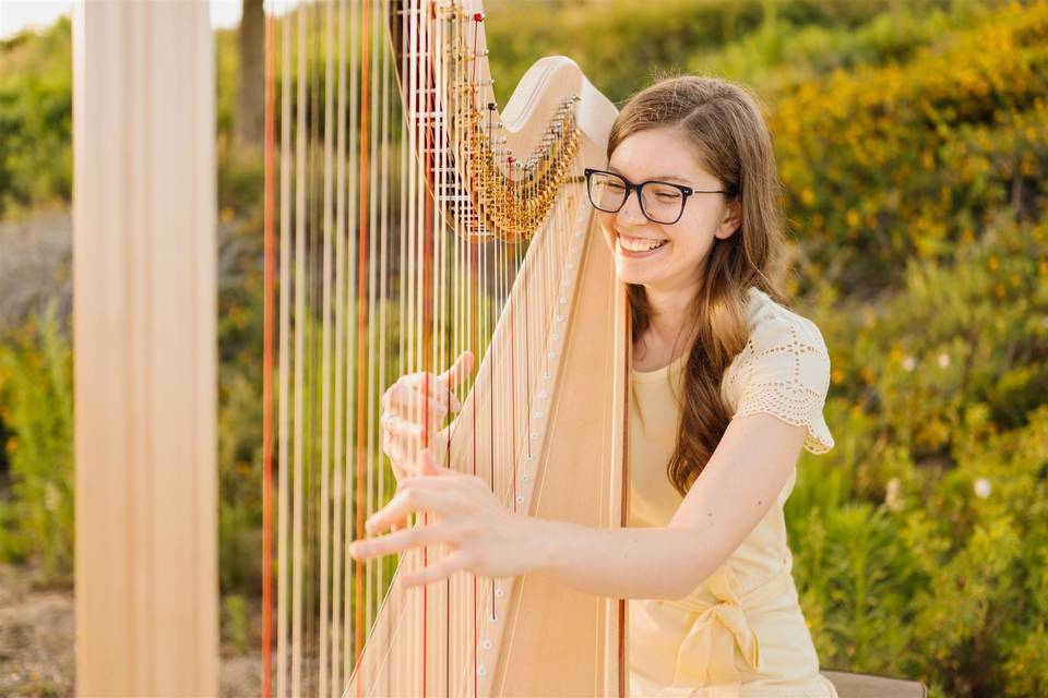 Stephanie - Harpist