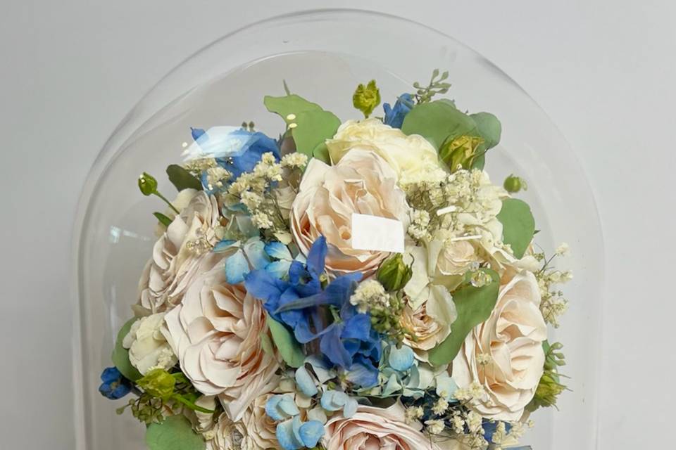 Bouquet Resemblance Dome