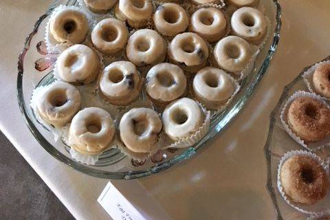 Wedding mini doughnut buffet