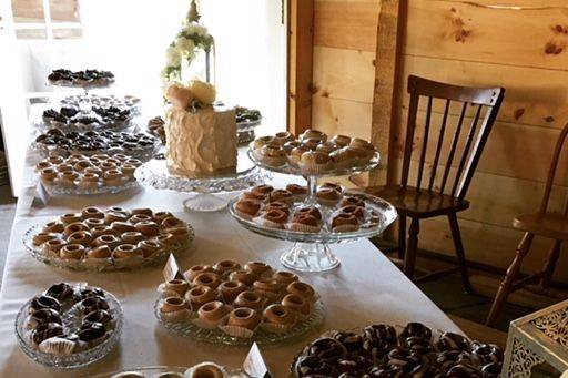 Mini doughnut dessert display