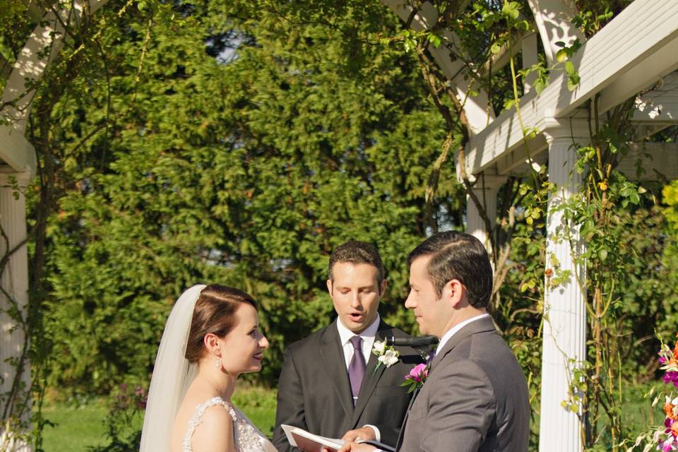 Ring Weddings Officiant