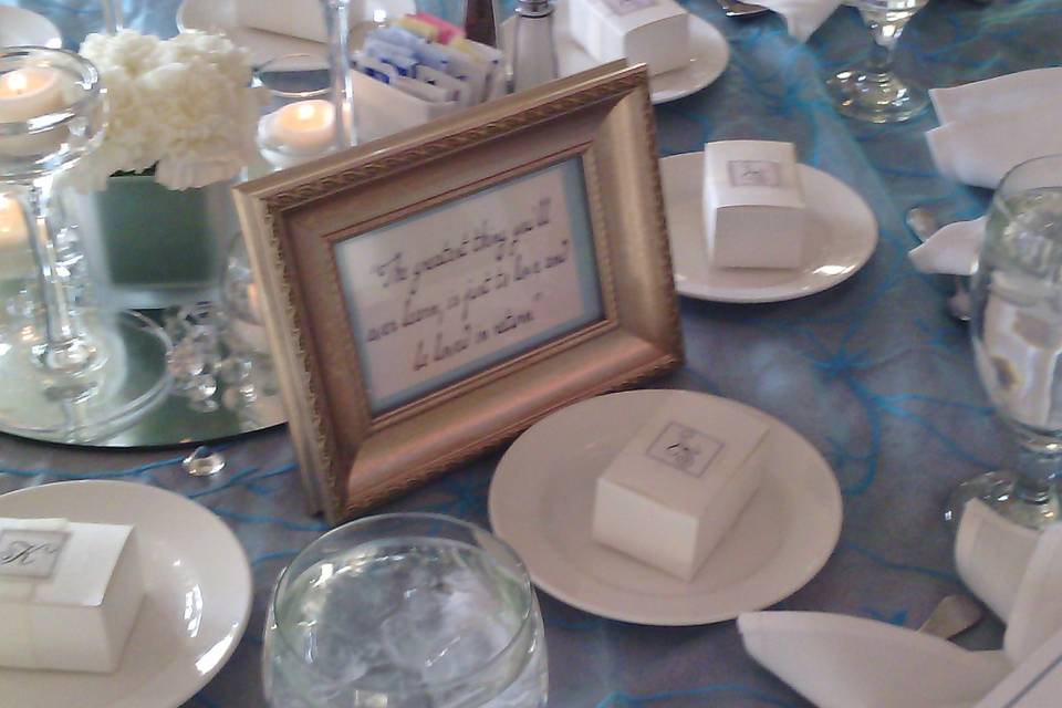 Table setting and decor