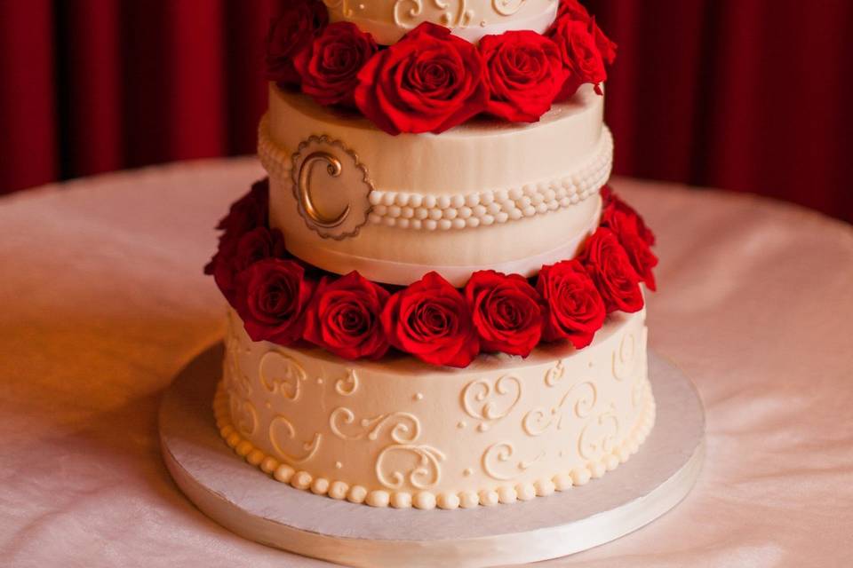 Red Rose Wedding Cake