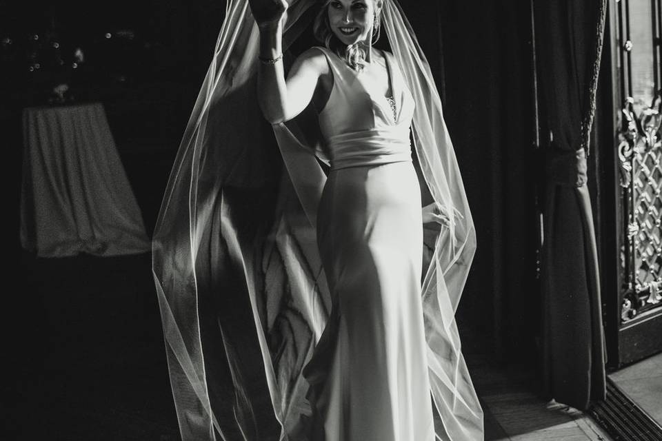 Bridal Dress Room - Bride
