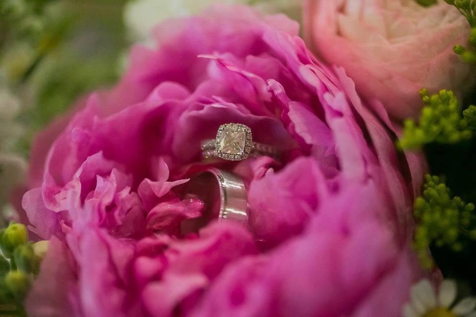 Sensibly Chic Weddings