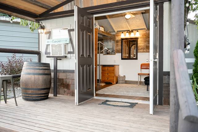 Grooms Cabin