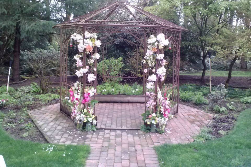 Blooms by Barrett