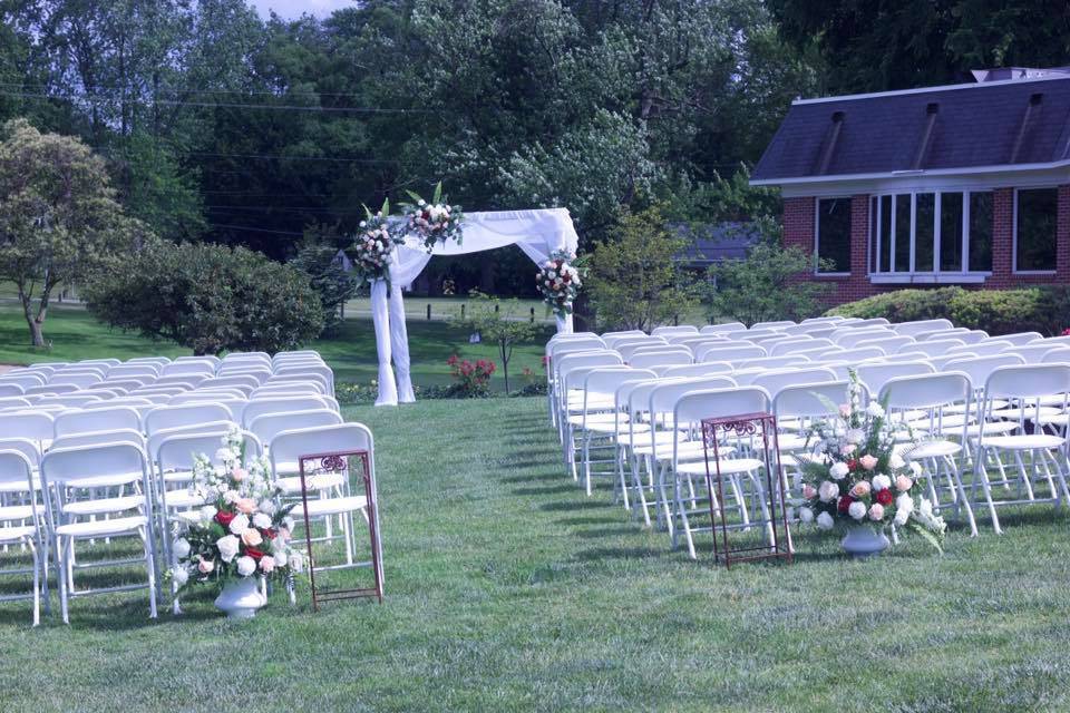 Outdoor ceremony