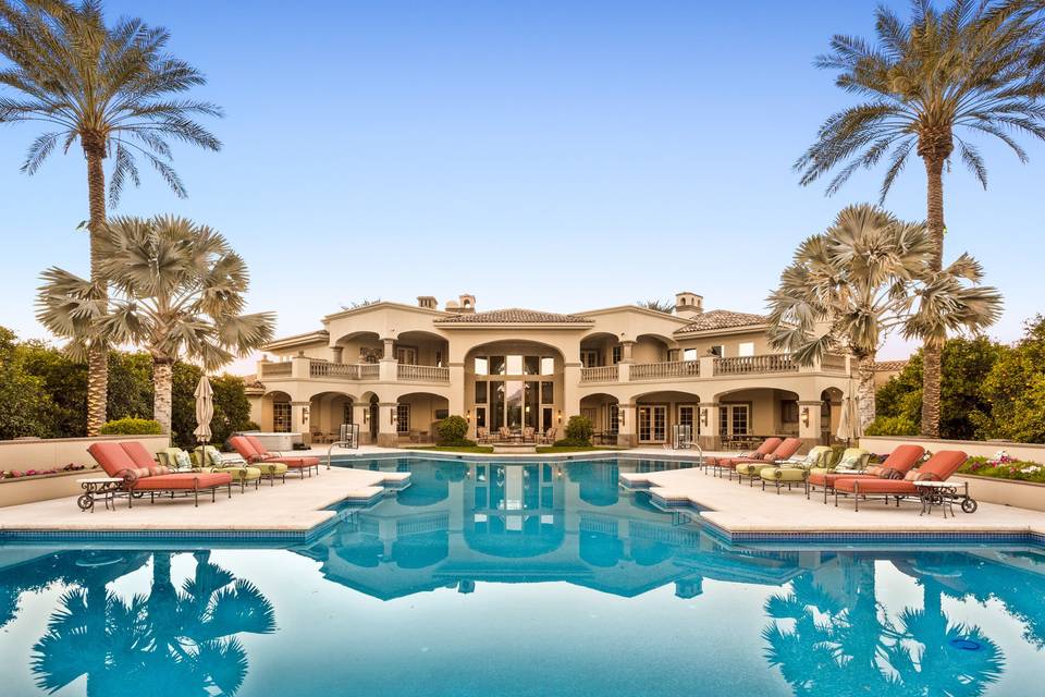 Mansion with Pool