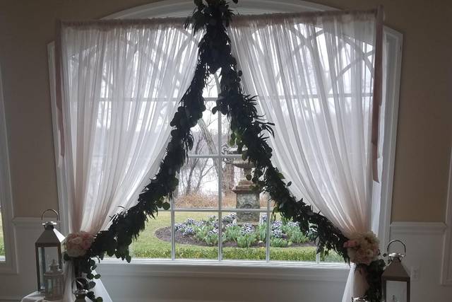 Indoor ceremony drape