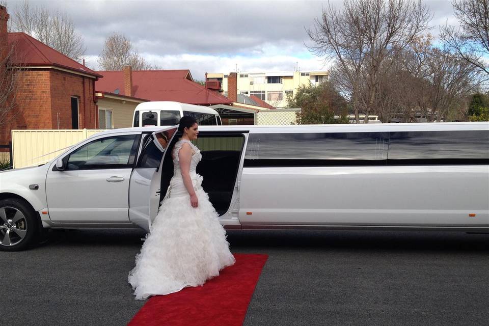 White Chrysler 300c