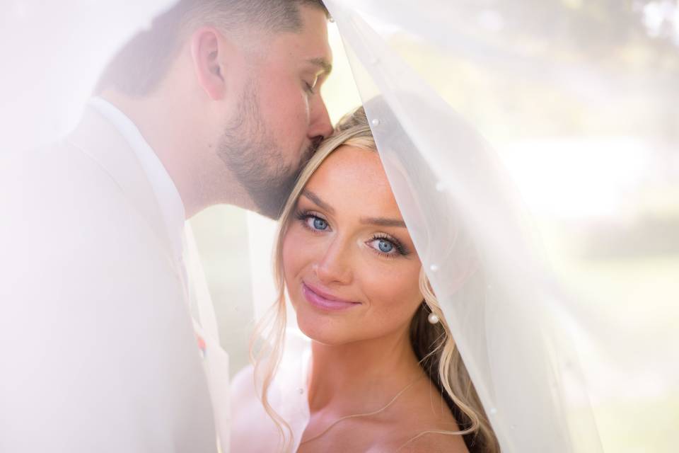 Charming Hearts Wedding Photography