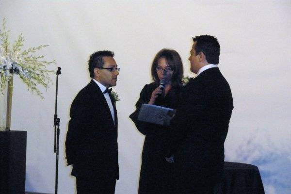 Rev. Rosie's Unforgettable CA Weddings