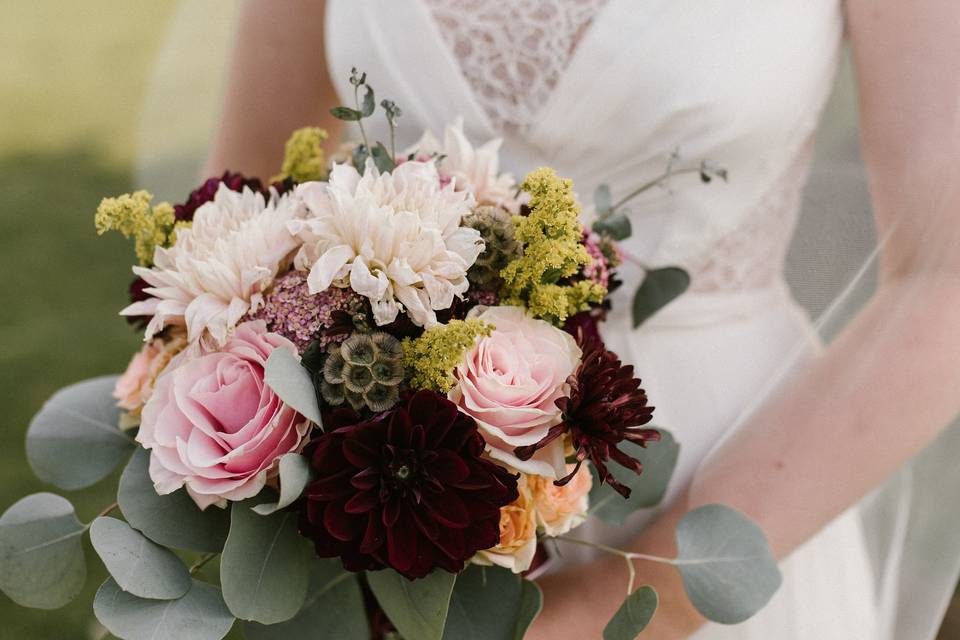 Fall bridal bouquet