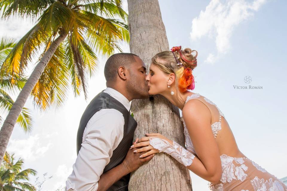 Www.victoromanphototo.com