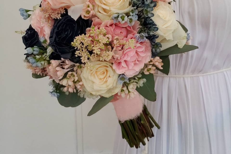Navy, Pink, Dusty Blue & Ivory