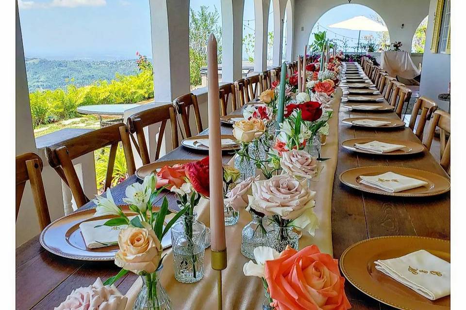 Imperial Table with Bud Vases