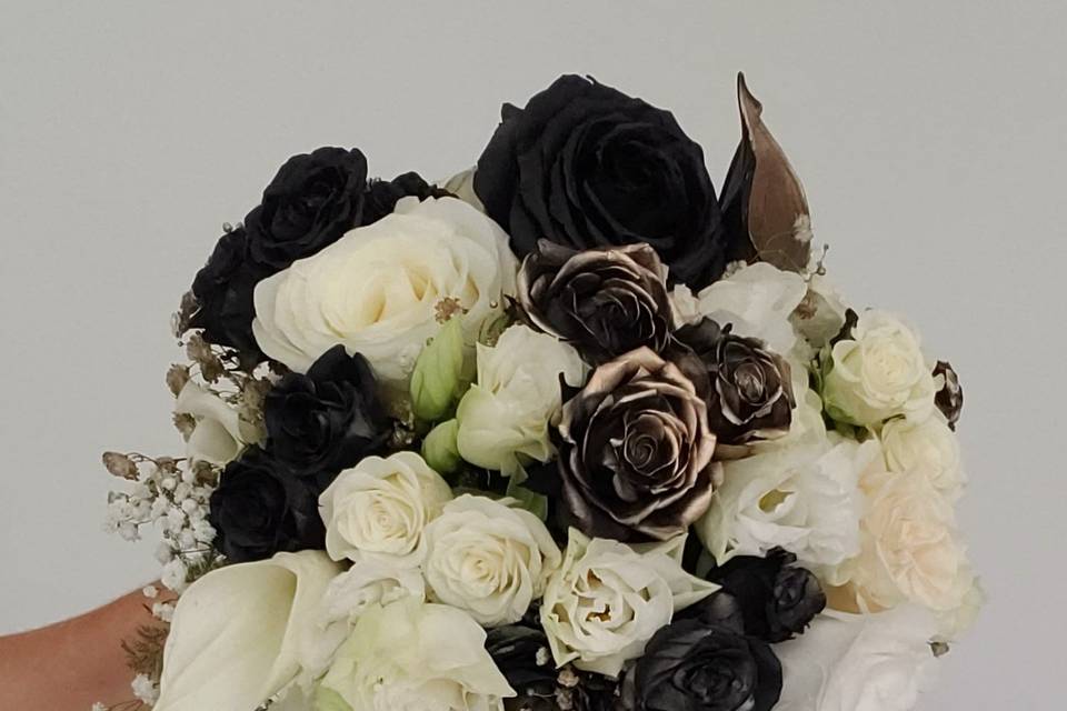 Black & White Cascade Bouquet