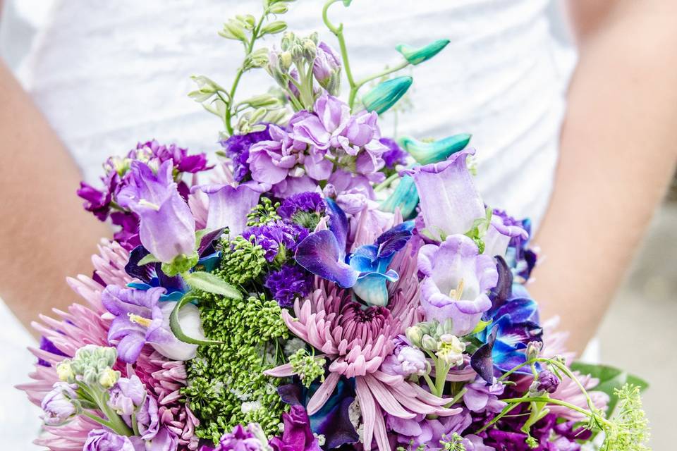 The bride holding her bouquet