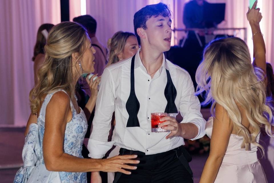 DJ DYLAN