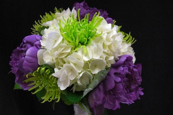 Bridal Bouquet with peonies, spider mums and hydrangeas.